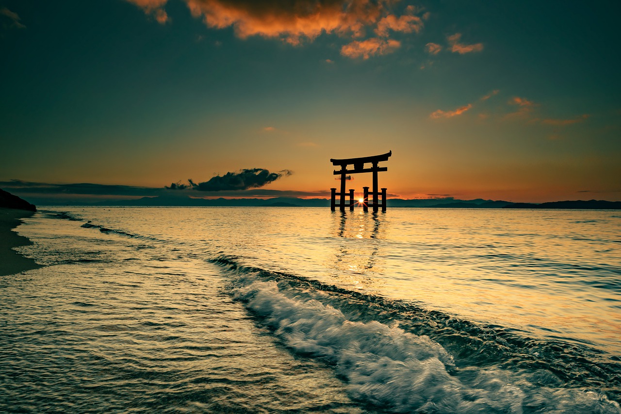 torii-5926892_1280.jpg